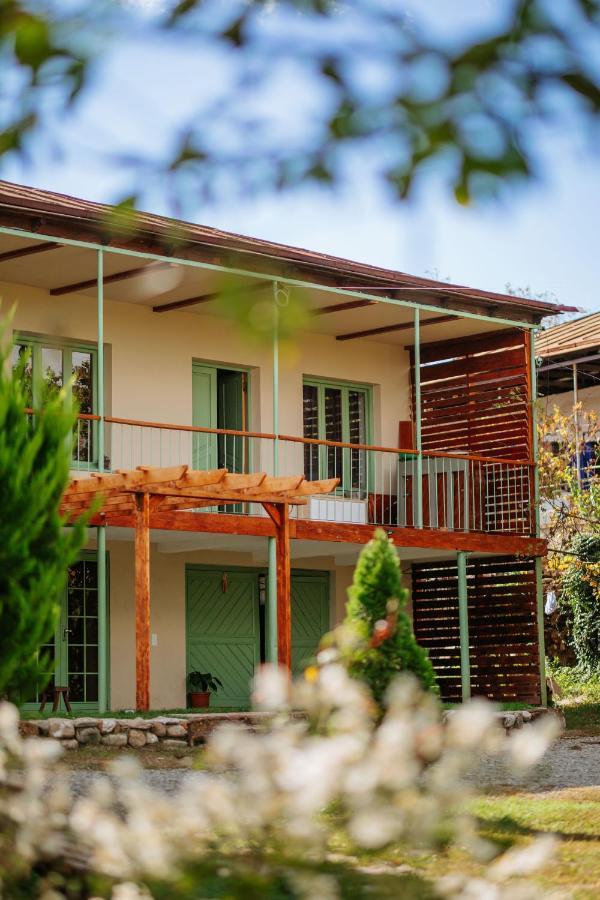 Hotel Casa Akacia Telawi Exterior foto
